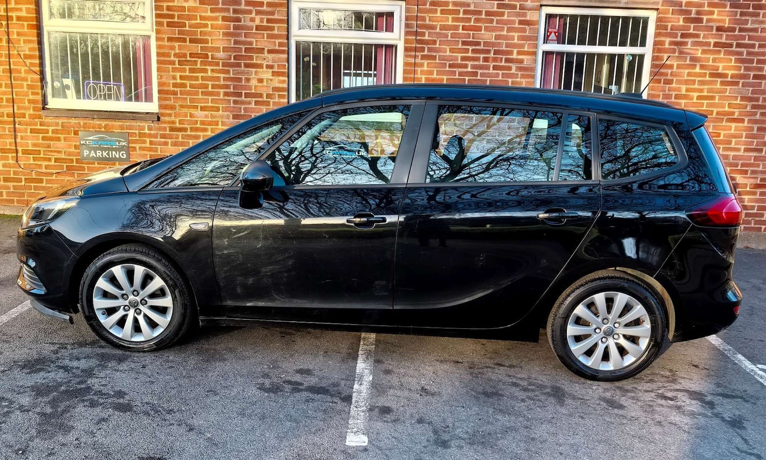 Used Vauxhall Zafira Tourer 2017 for sale - 77053040: Photo 98