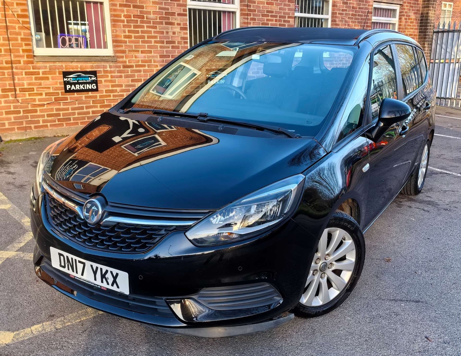 Used Vauxhall Zafira Tourer 2017 for sale - 77053040: Photo 99