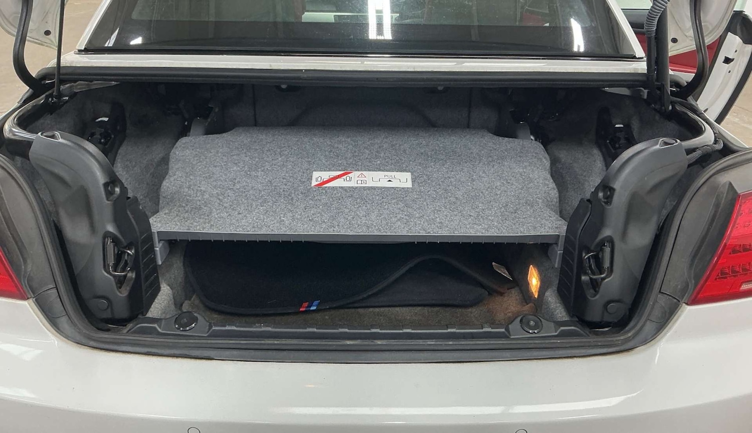 Used BMW 3 Series 2011 for sale - 78139643: Photo 12