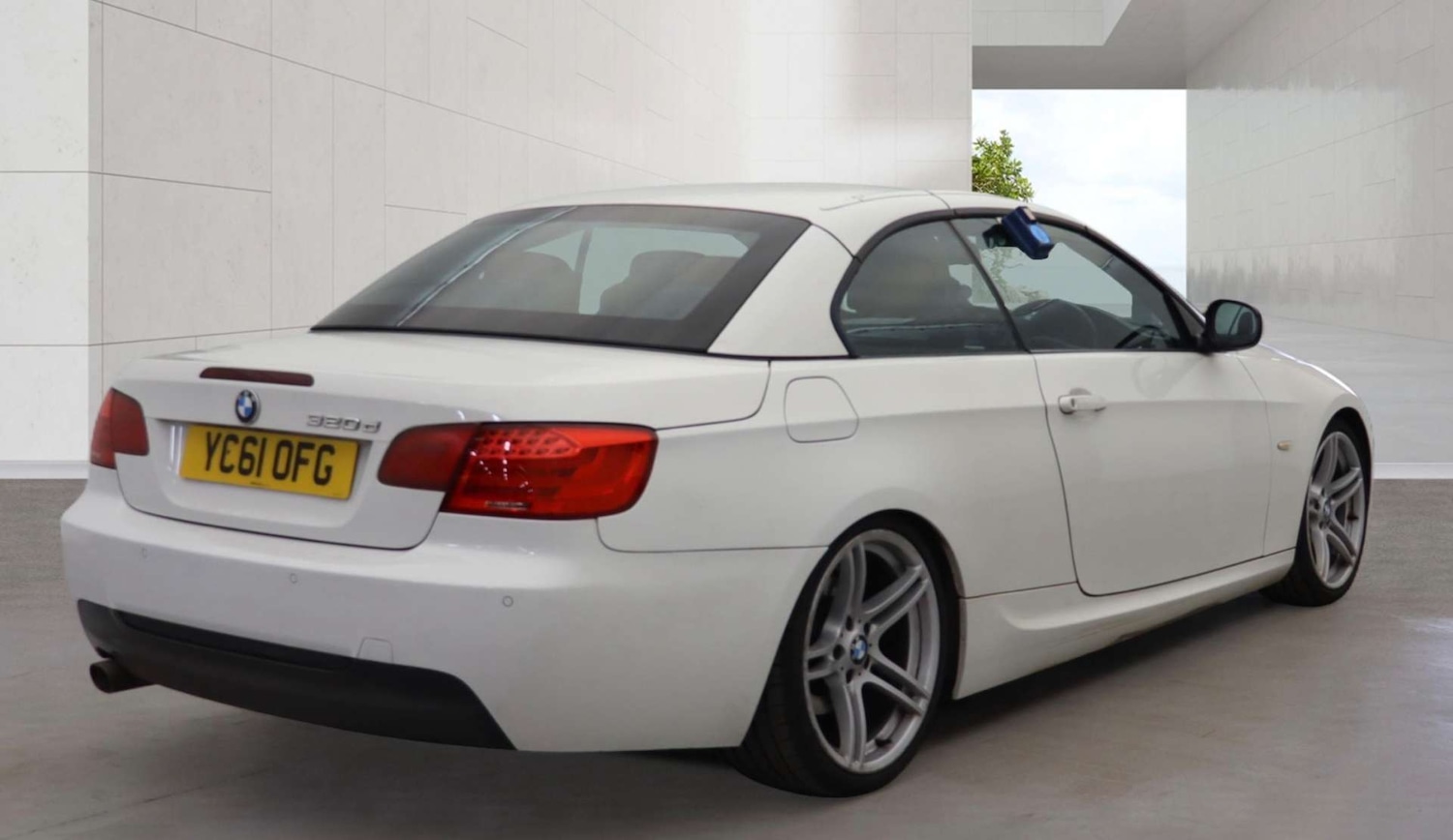 Used BMW 3 Series 2011 for sale - 78139643: Photo 3