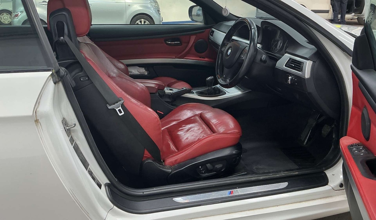 Used BMW 3 Series 2011 for sale - 78139643: Photo 9