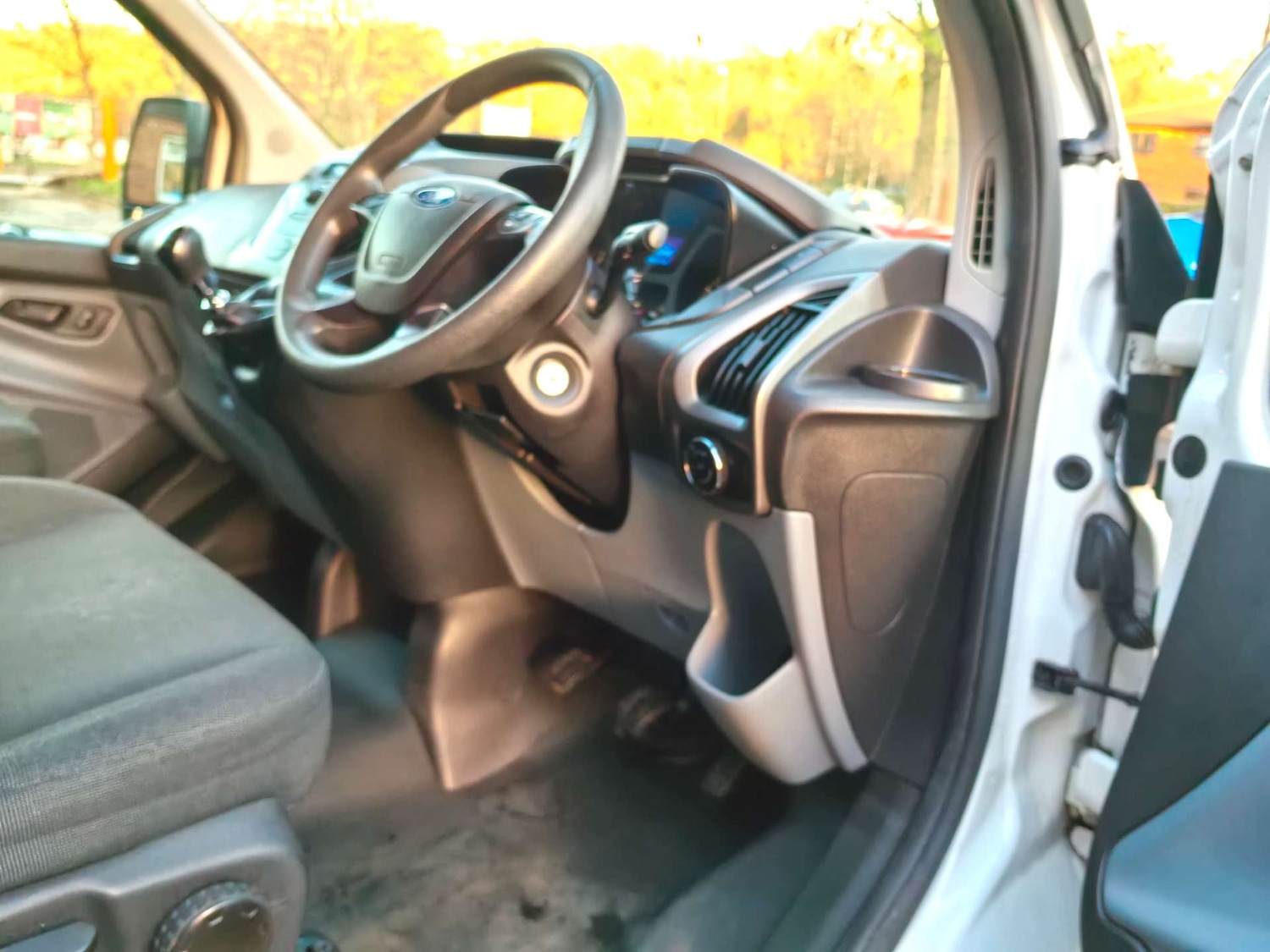 Used Ford Transit Custom 2015 for sale - 76517540: Photo 24