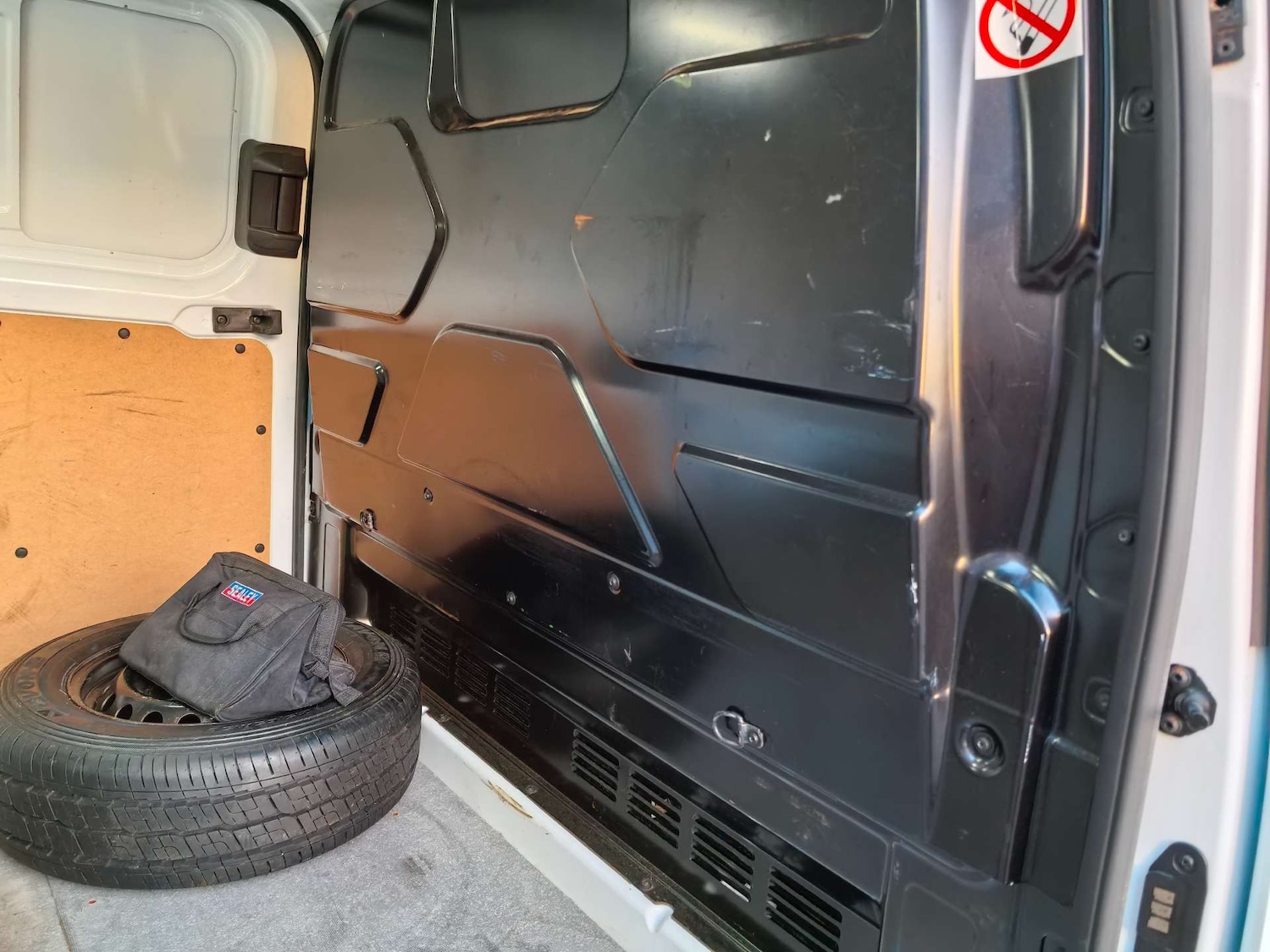 Used Ford Transit Custom 2015 for sale - 76517540: Photo 48