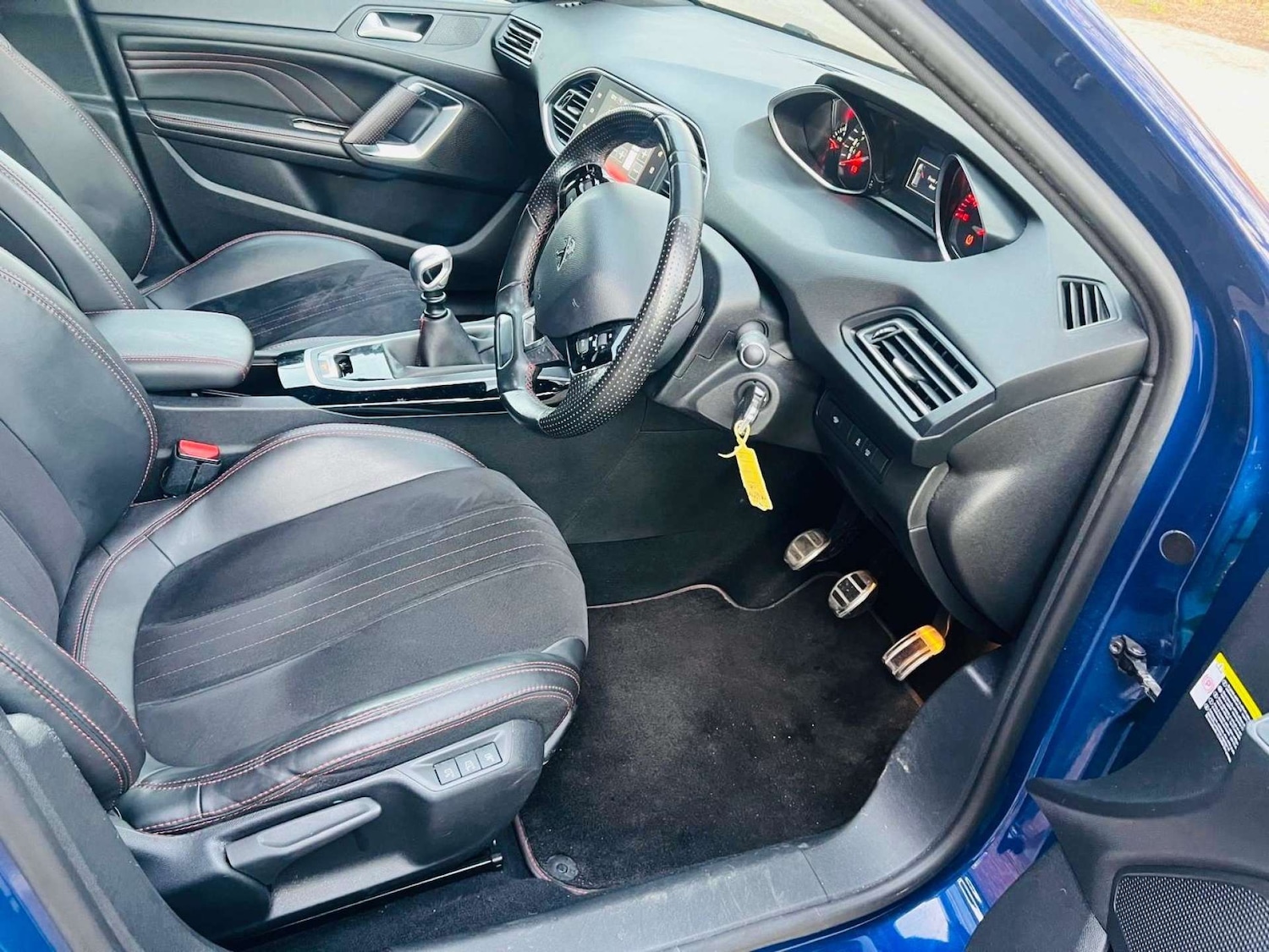 Used Peugeot 308 2015 for sale - 76600837: Photo 10