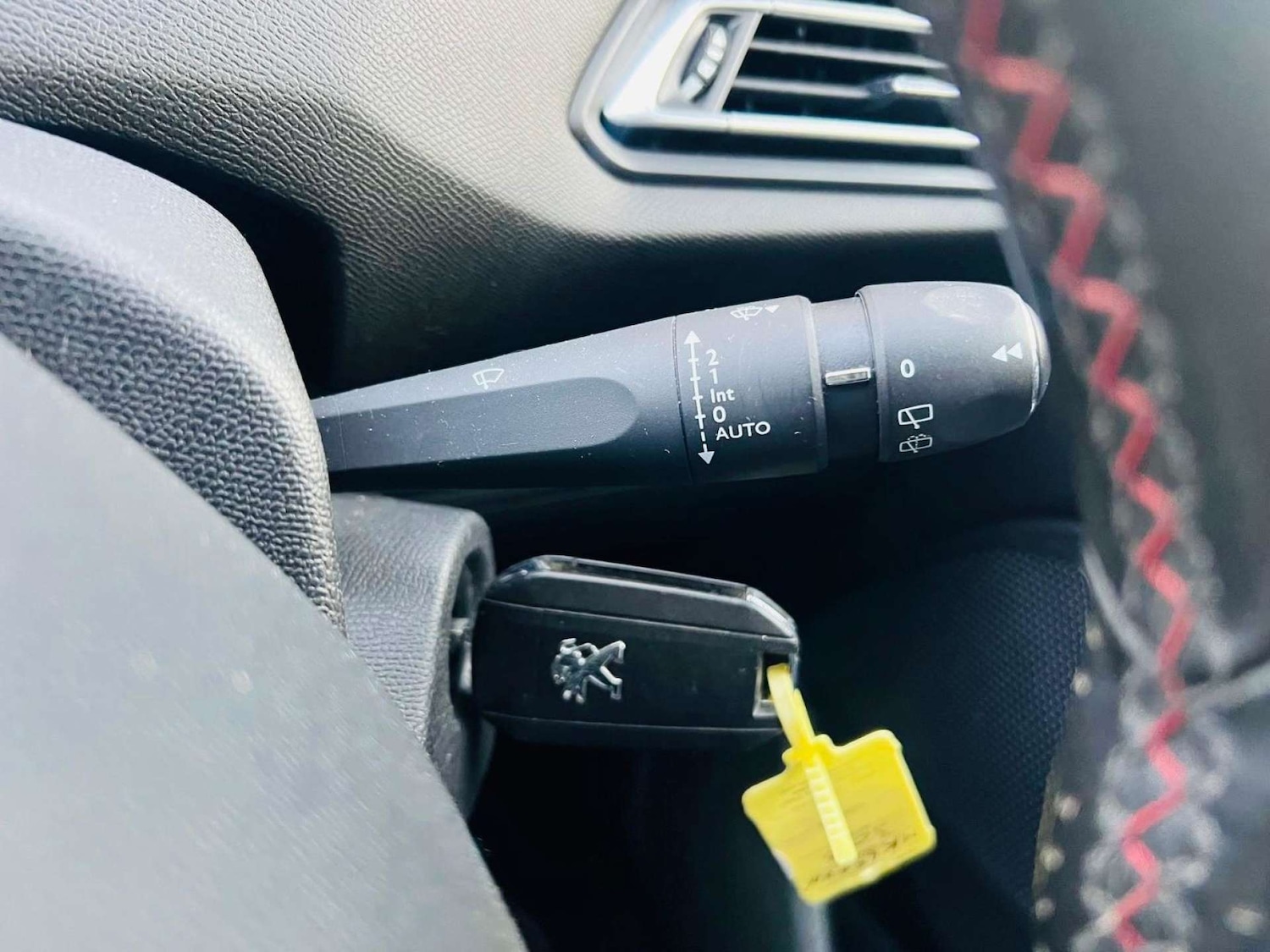 Used Peugeot 308 2015 for sale - 76600837: Photo 62