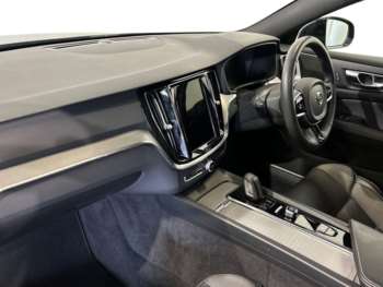 Used Volvo V60 2022 for sale - 74848448: Photo
