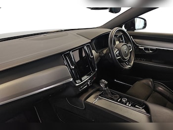 Used Volvo V90 2020 for sale - 75327534: Photo