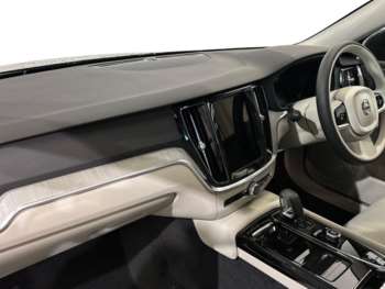 Used Volvo V60 2025 for sale - 74849864: Photo