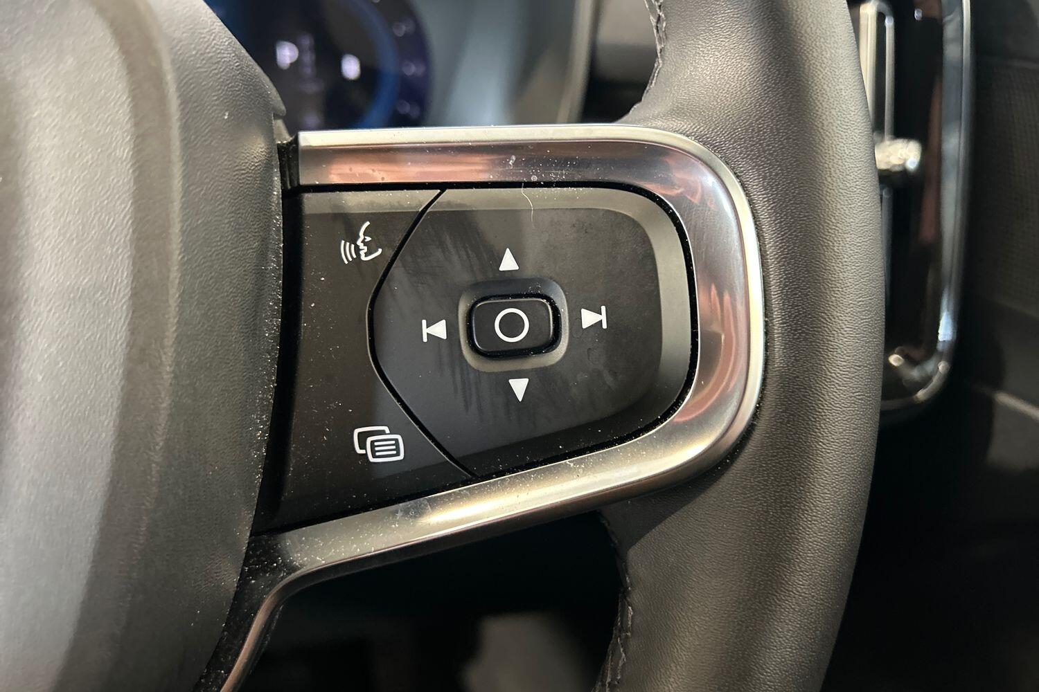 Used Volvo XC40 2023 for sale - 75990246: Photo 13