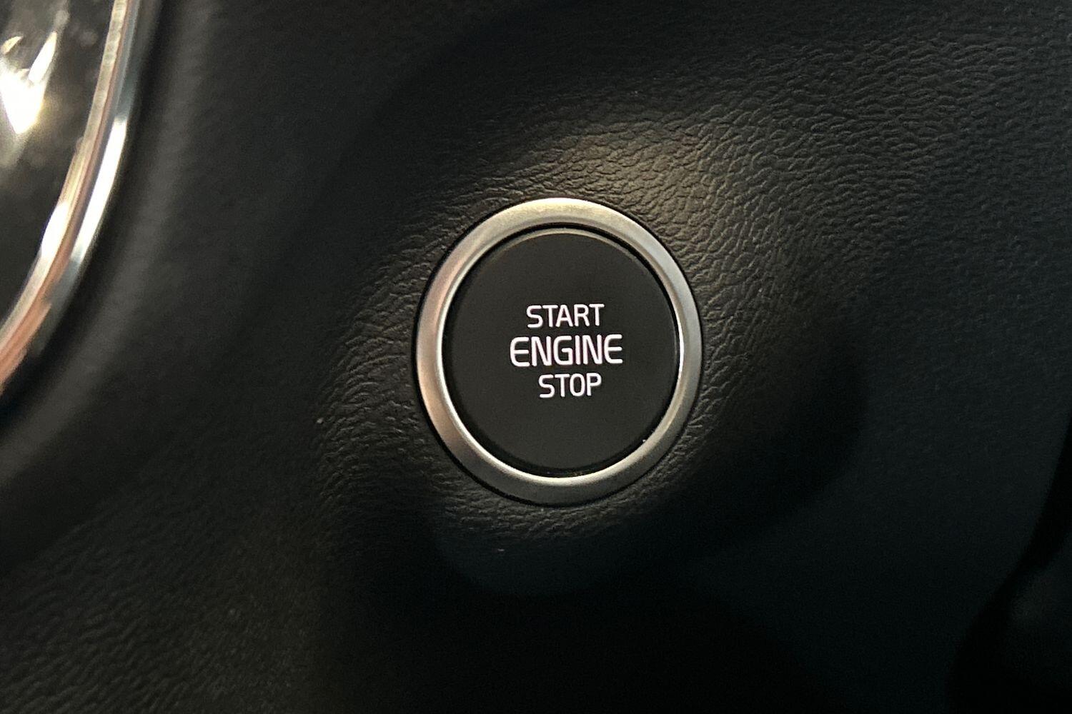 Used Volvo XC40 2023 for sale - 75990246: Photo 23