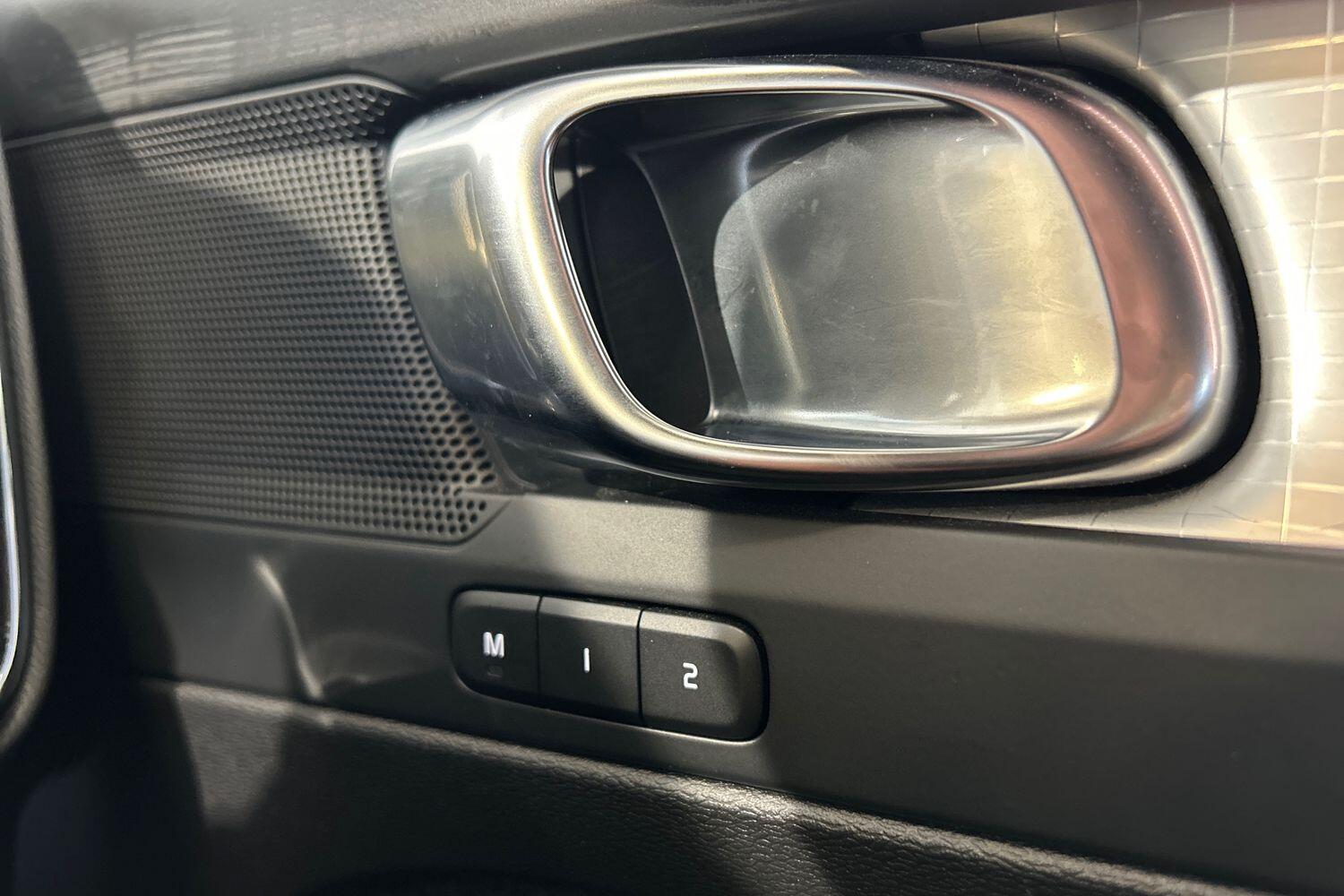 Used Volvo XC40 2023 for sale - 75990246: Photo 24