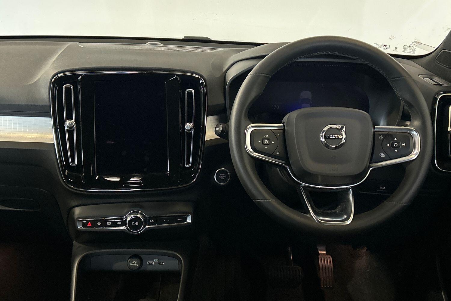 Used Volvo XC40 2023 for sale - 75990246: Photo 28