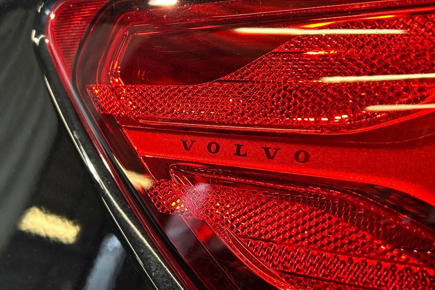 Used Volvo XC40 2023 for sale - 75990246: Photo 31