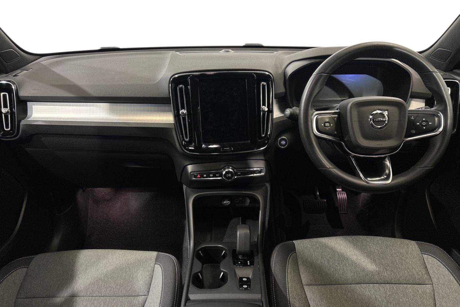 Used Volvo XC40 2023 for sale - 76042379: Photo 7
