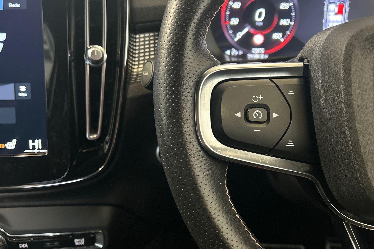Used Volvo XC40 2021 for sale - 76031931: Photo 12