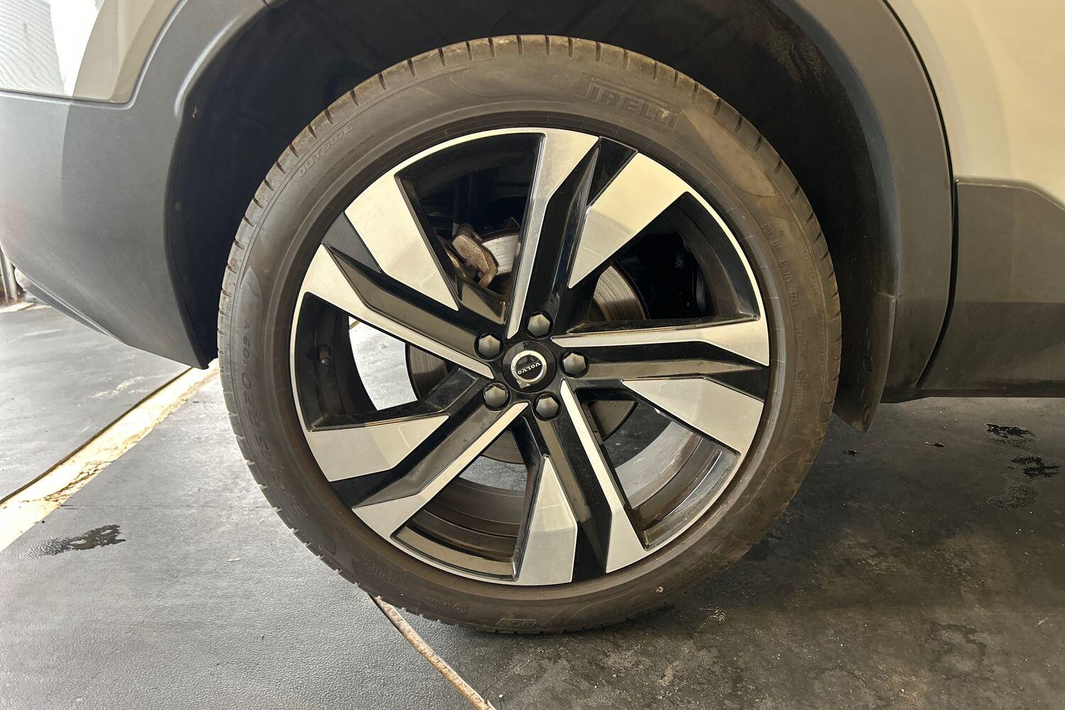 Used Volvo XC40 2025 for sale - 75990541: Photo 6