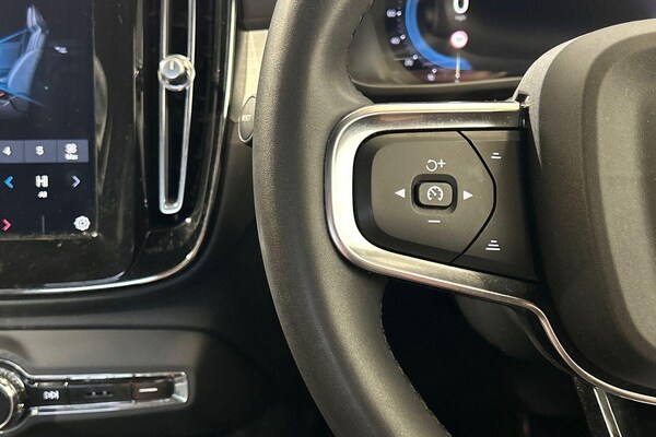 Used Volvo XC40 2022 for sale - 75646756: Photo 12