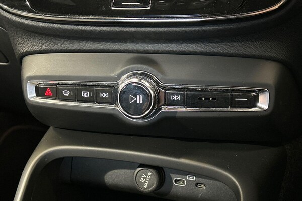 Used Volvo XC40 2022 for sale - 75646756: Photo 15