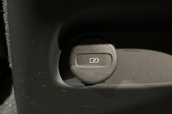 Used Volvo XC40 2022 for sale - 75646756: Photo 30