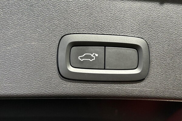 Used Volvo XC40 2022 for sale - 75646756: Photo 31