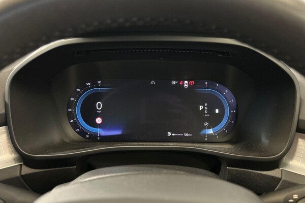 Used Volvo XC40 2022 for sale - 75646756: Photo 8