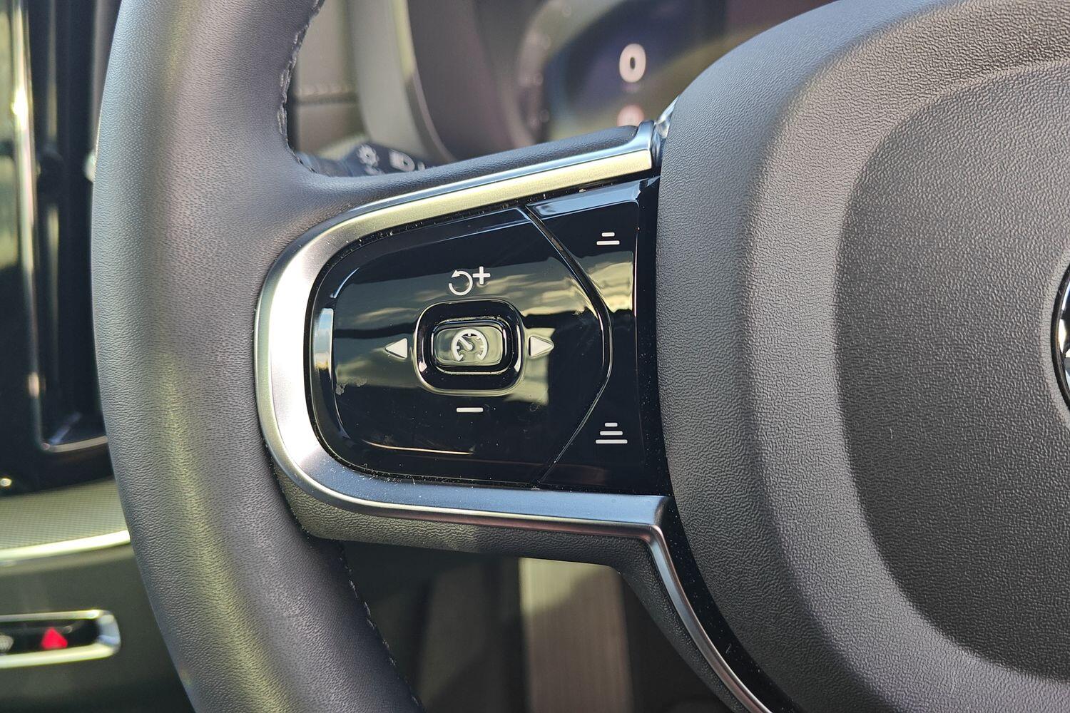 Used Volvo XC60 2024 for sale - 76032056: Photo 12