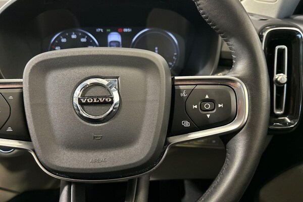 Used Volvo XC40 2021 for sale - 76158725: Photo 13