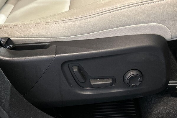 Used Volvo XC40 2021 for sale - 76158725: Photo 29