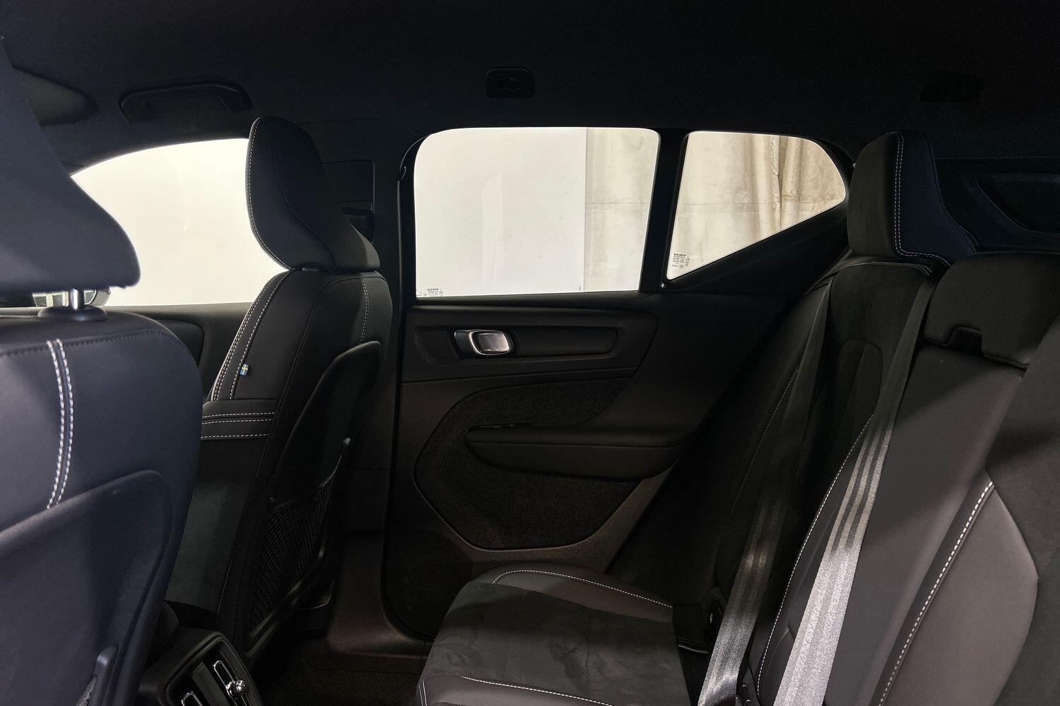 Used Volvo XC40 2025 for sale - 75989898: Photo 18