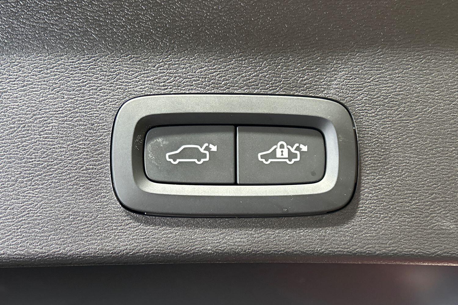 Used Volvo XC40 2025 for sale - 75989898: Photo 28