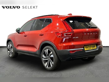 Used Volvo XC40 2025 for sale - 75989898: Photo 4