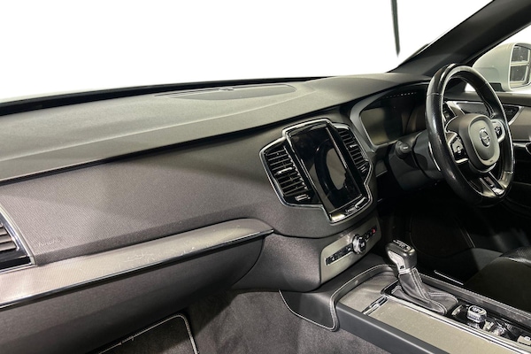 Used Volvo XC90 2017 for sale - 75297955: Photo 2