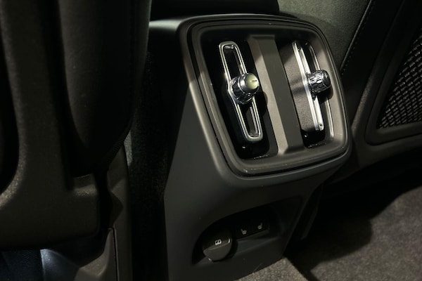 Used Volvo XC40 2021 for sale - 75697341: Photo 31