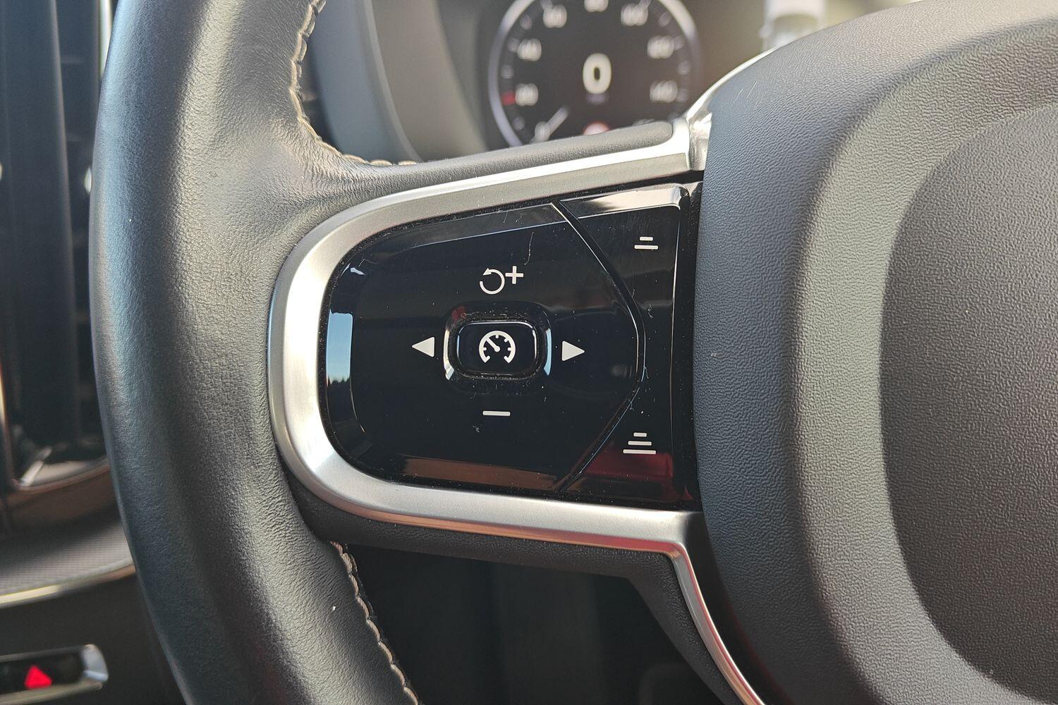 Used Volvo XC60 2021 for sale - 76024732: Photo 12
