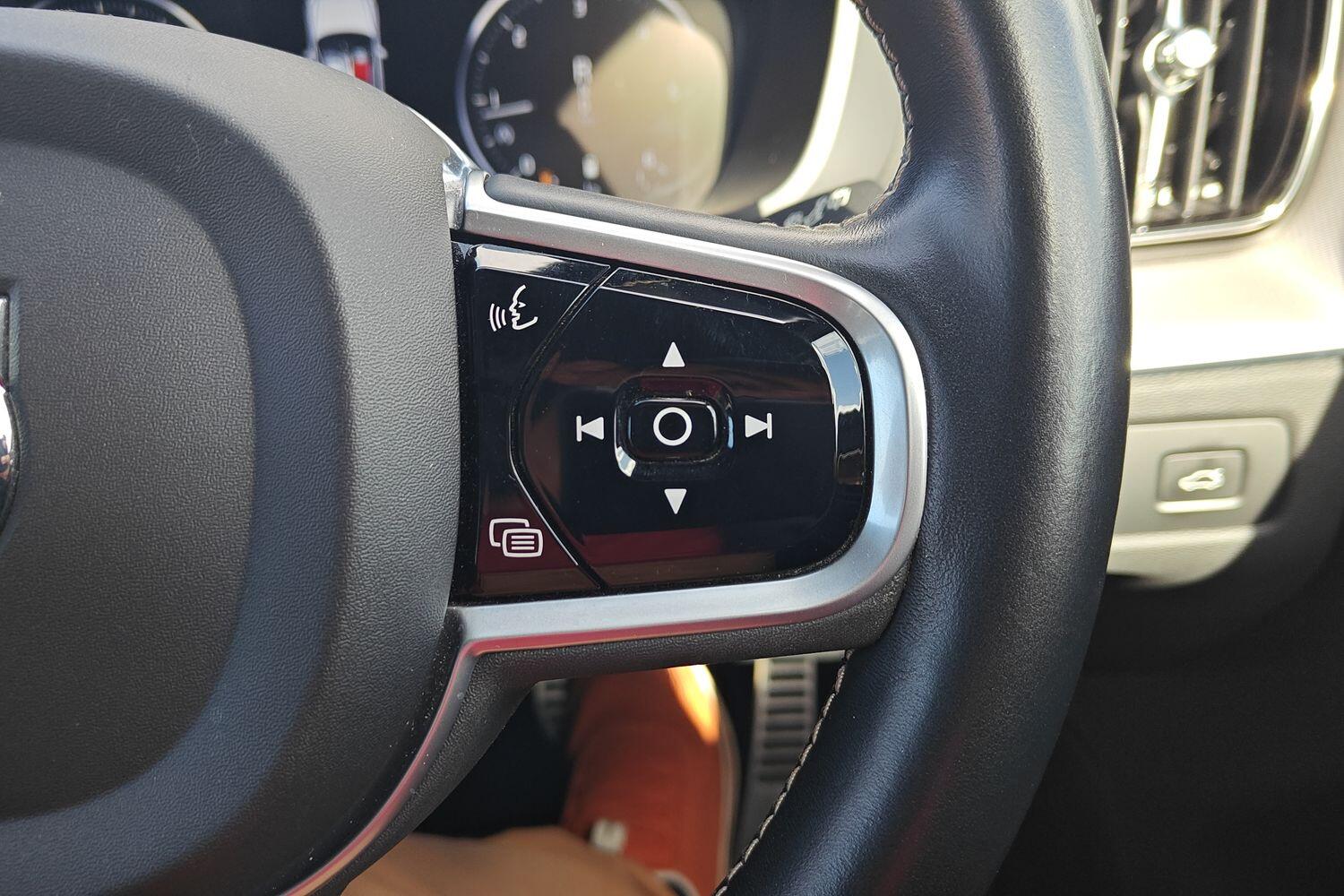 Used Volvo XC60 2021 for sale - 76024732: Photo 13