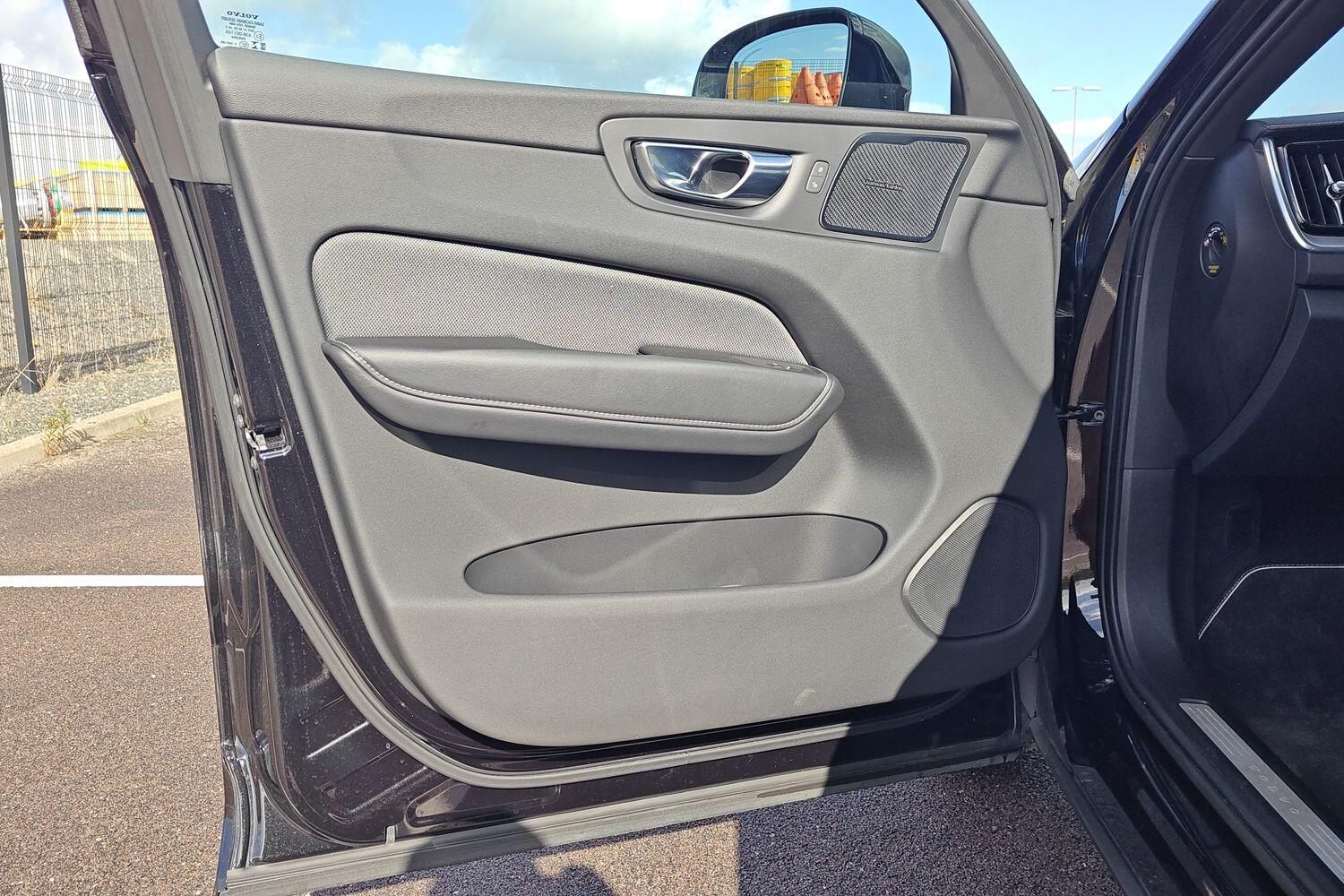 Used Volvo XC60 2021 for sale - 76024732: Photo 23