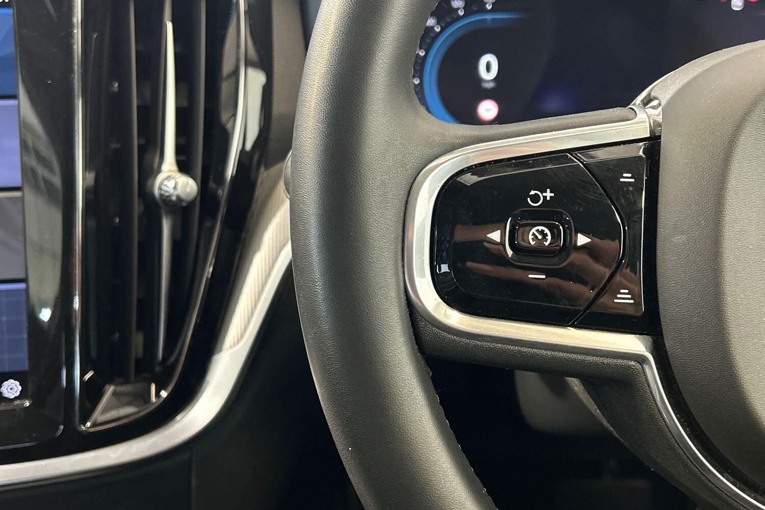 Used Volvo V60 2022 for sale - 76042837: Photo 12