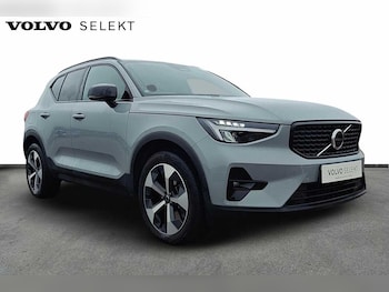2024 (74) - Plus, B3 Mild hybrid, Petrol, Dark 5-Door