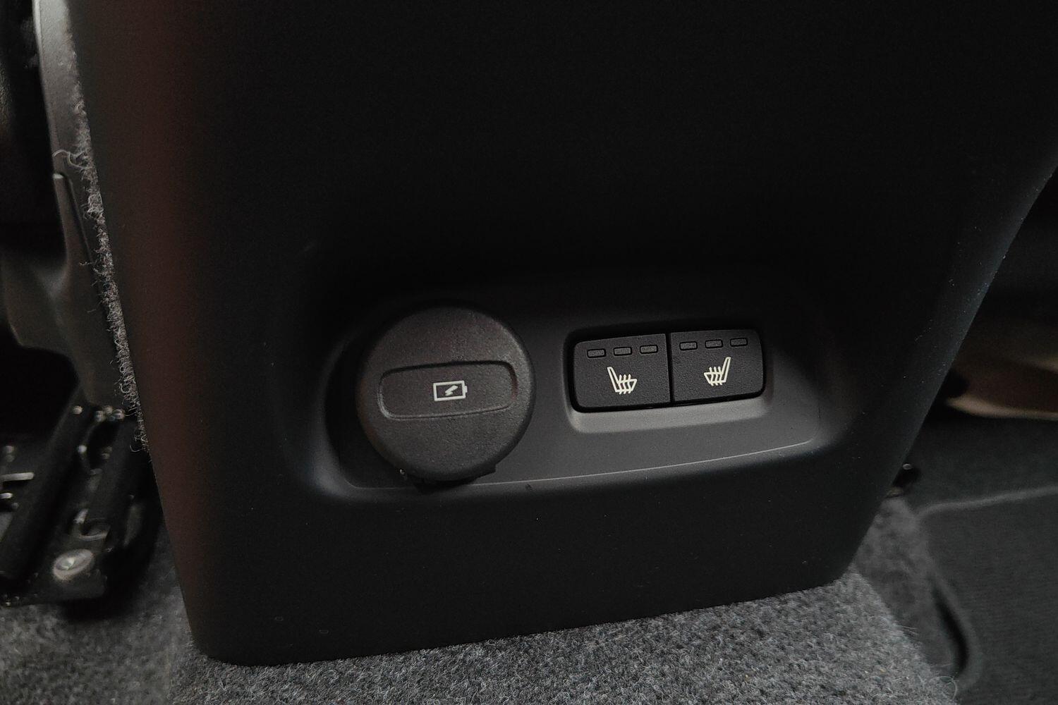 Used Volvo XC40 2025 for sale - 75990302: Photo 29