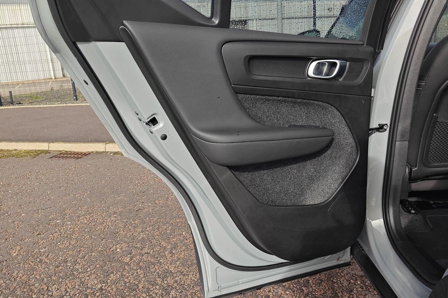 Used Volvo XC40 2025 for sale - 75990302: Photo 30