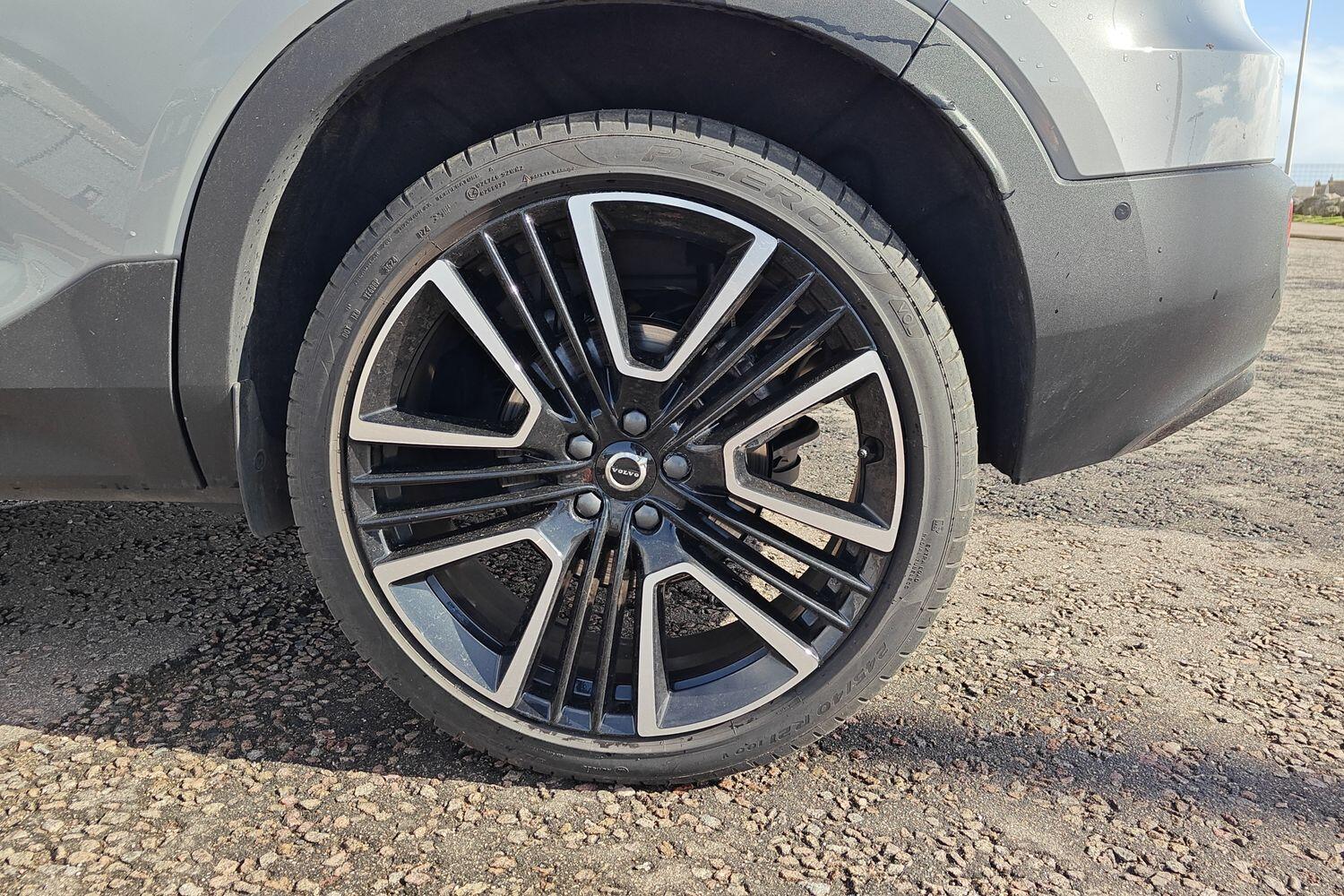 Used Volvo XC40 2025 for sale - 75990302: Photo 6