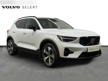 2023 (73) - Ultimate, B4 Mild hybrid, Petrol, Dark 5-Door