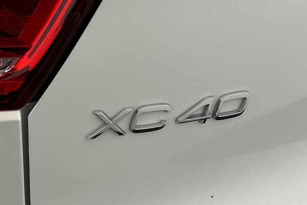 Used Volvo XC40 2023 for sale - 76213831: Photo 32