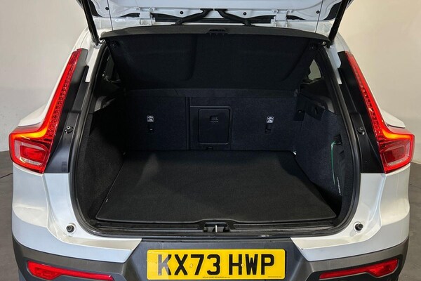 Used Volvo XC40 2023 for sale - 76213831: Photo 9