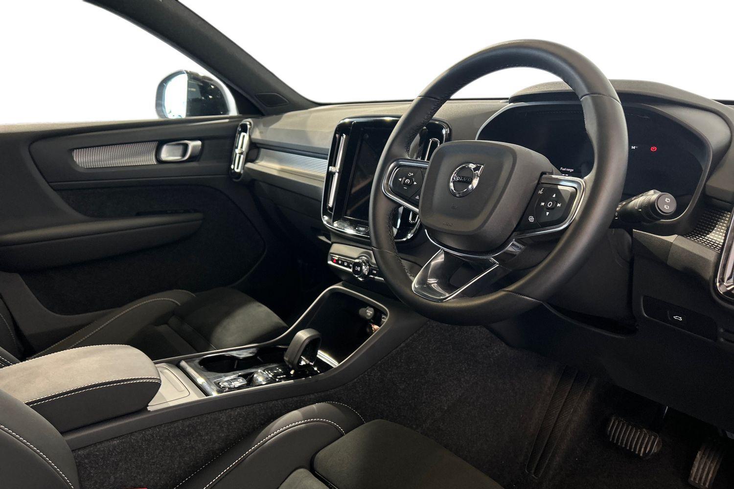 Used Volvo XC40 2025 for sale - 75990308: Photo 11