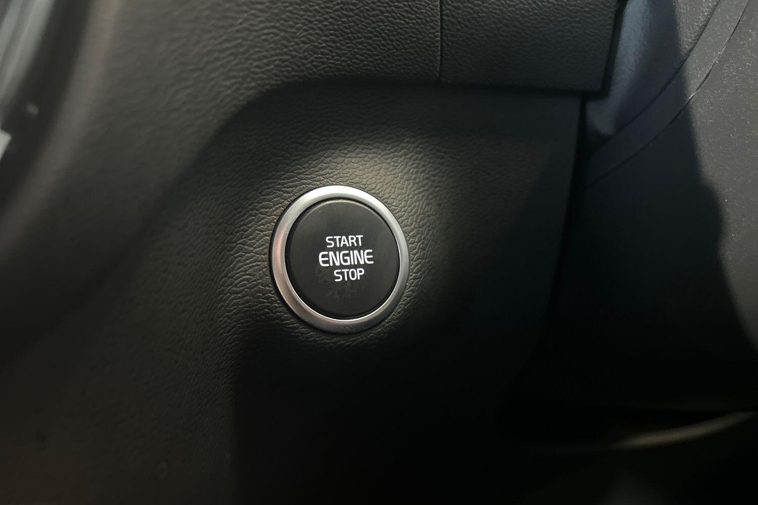 Used Volvo XC40 2025 for sale - 75990308: Photo 25
