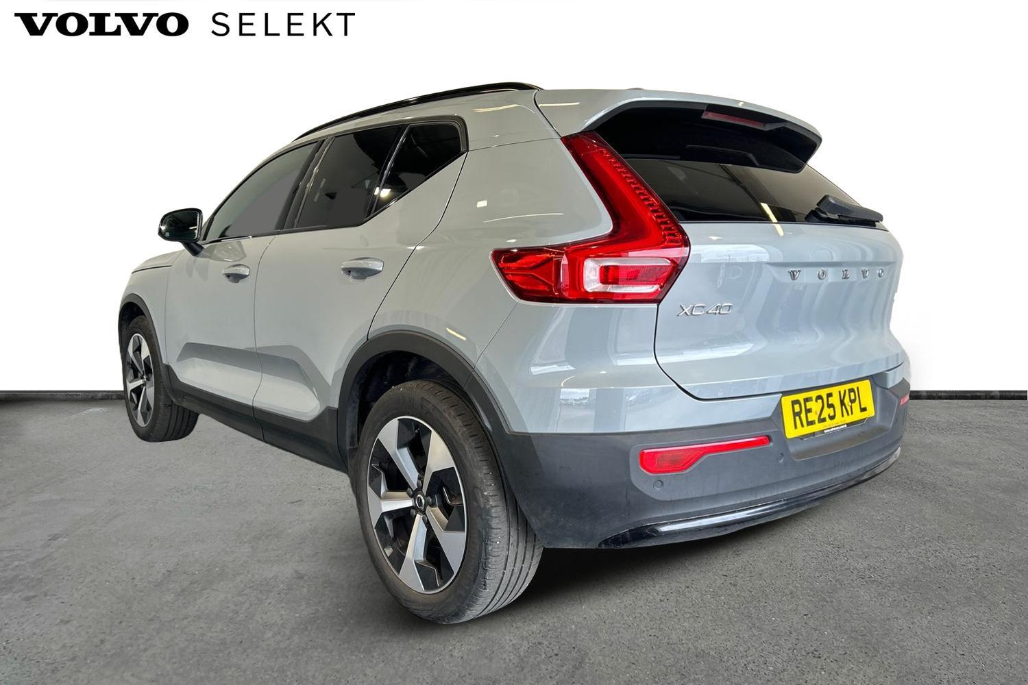 Used Volvo XC40 2025 for sale - 75990308: Photo 4