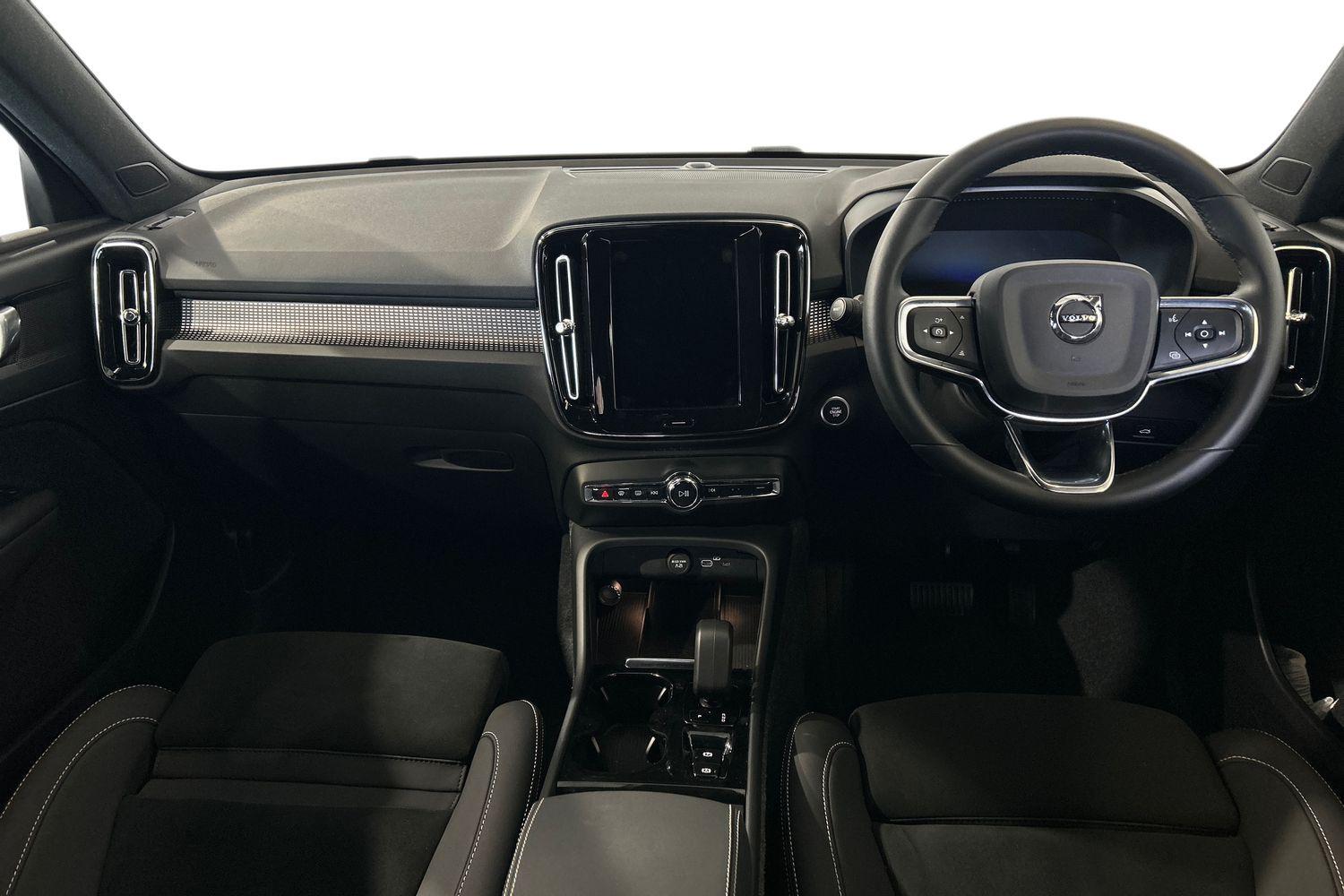 Used Volvo XC40 2025 for sale - 75990308: Photo 7