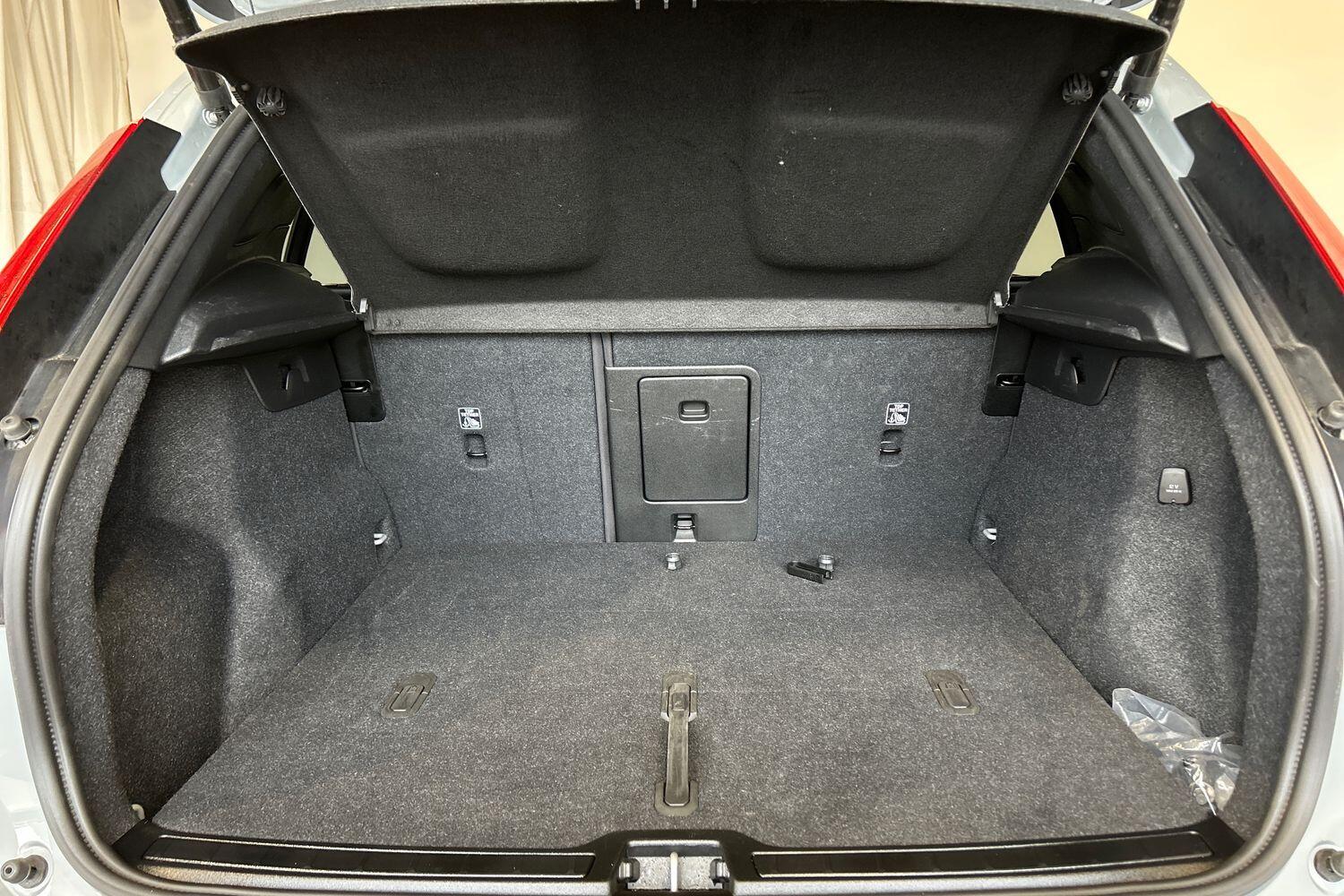 Used Volvo XC40 2025 for sale - 75990308: Photo 9