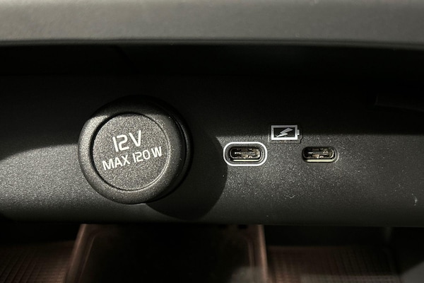 Used Volvo XC40 2024 for sale - 75645985: Photo 21